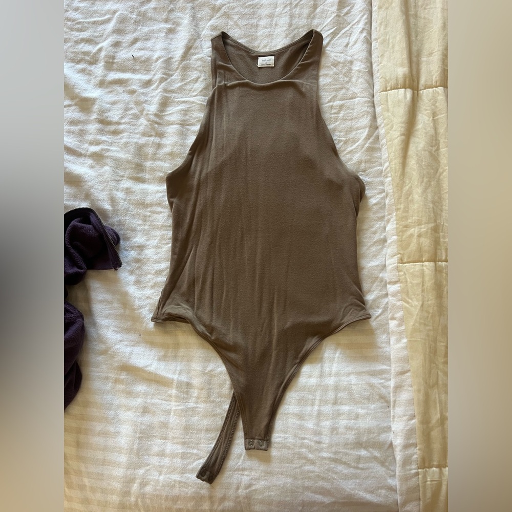 Wilfred Taupe Sleeveless Top